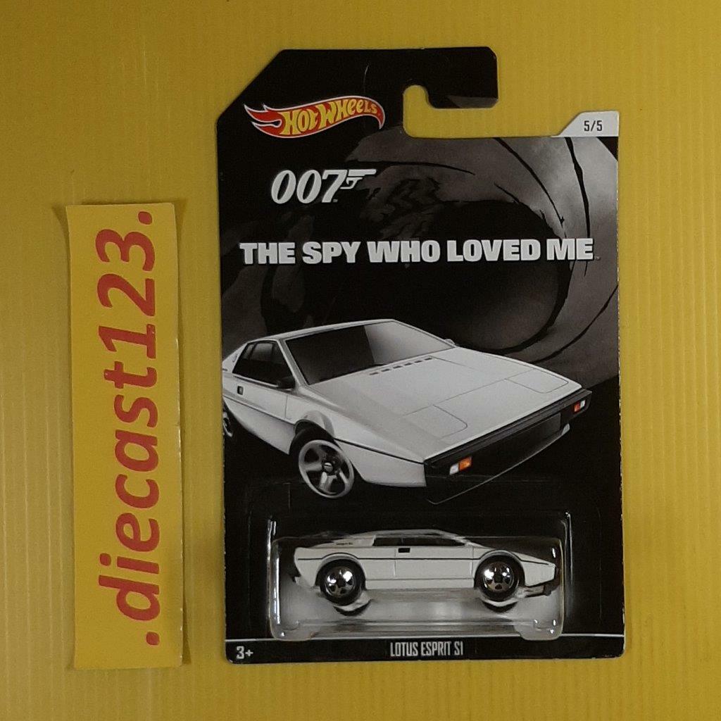 Hot Wheels 007 JAMES BOND - L'espion qui m'aimait - LOTUS ESPRIT S1 - Die Cast Scala 1:64 - longueur 6cm - HXD98