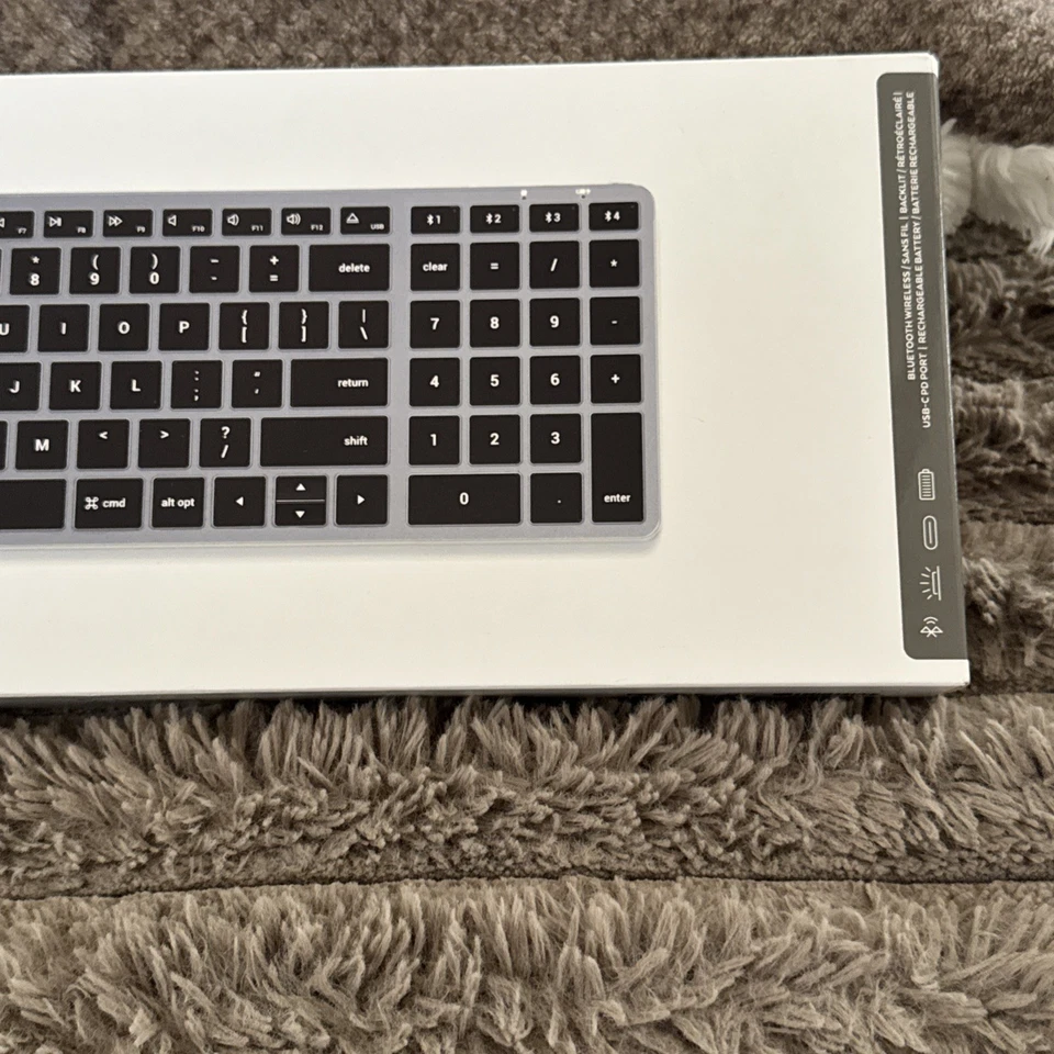 New Satechi Slim X2 Bluetooth Backlit Keyboard For Mac Black Grey Wireless - Image 3 of 4