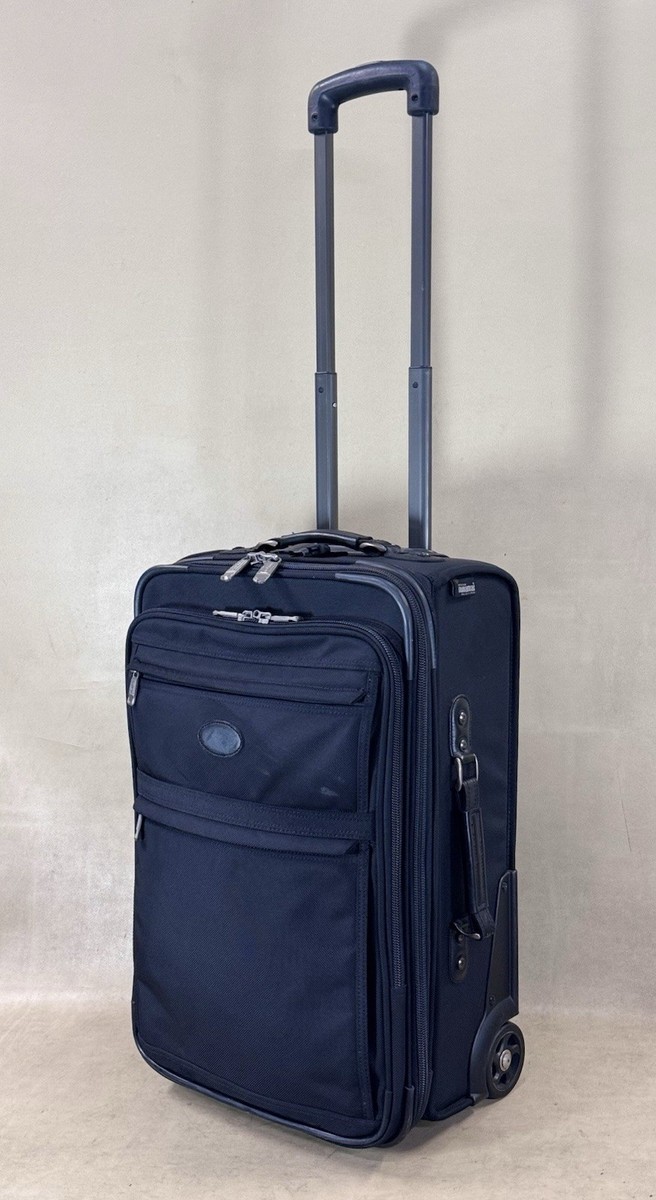 Kirkland Signature Duramax 22” Upright Expandable Wheeled Carry On