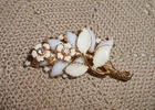 Vintage Milk Glass & Clear Rhinestone Enamel Flower Brooch Pin A798
