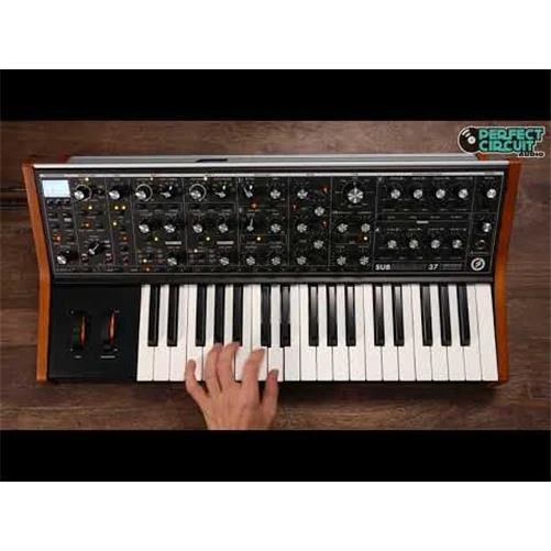 Moog Subsequent 37 Paraphonic Synth SYNTHESIZER - NEW - PERFECT CIRCUIT - Image 4 of 4