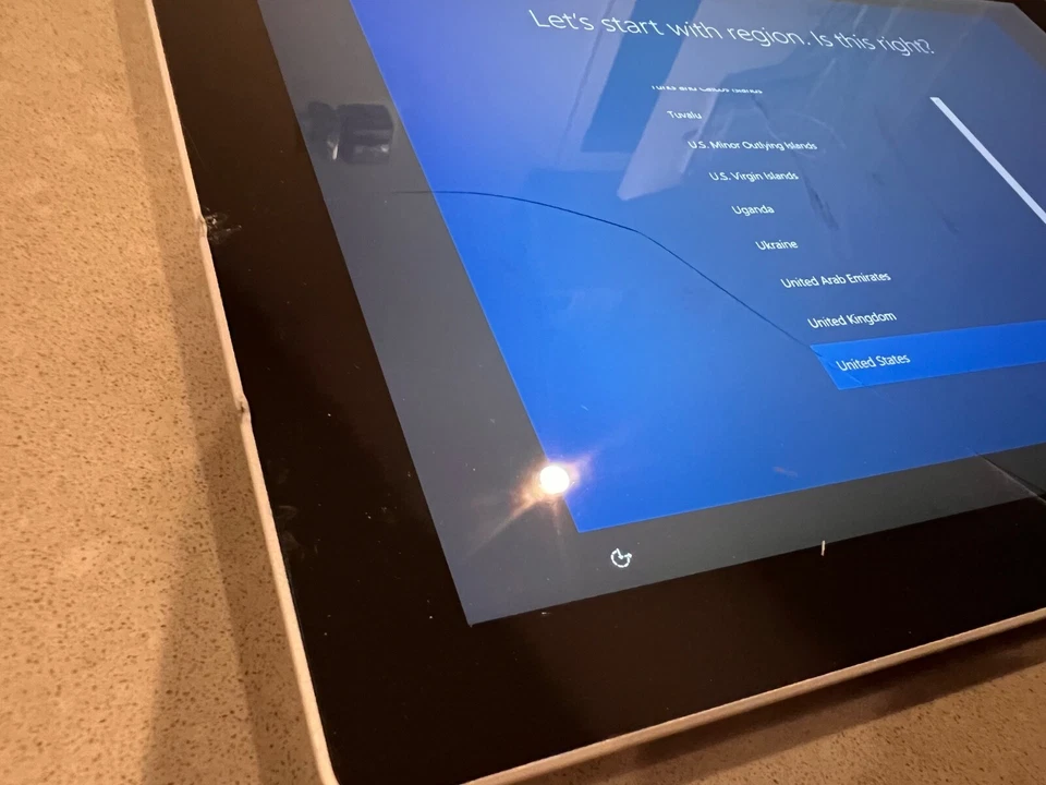 As-is Microsoft Surface 3 (10.8) 1657 (Wi-Fi+4G) Intel x7-Z8700/128GB/4GB/Pro A3 - Image 2 of 4