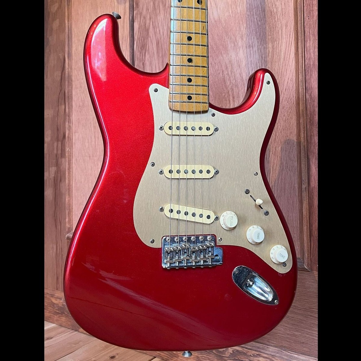 Fender Japan ST57-55 CAR Stratocaster Candy Apple Red Made in
