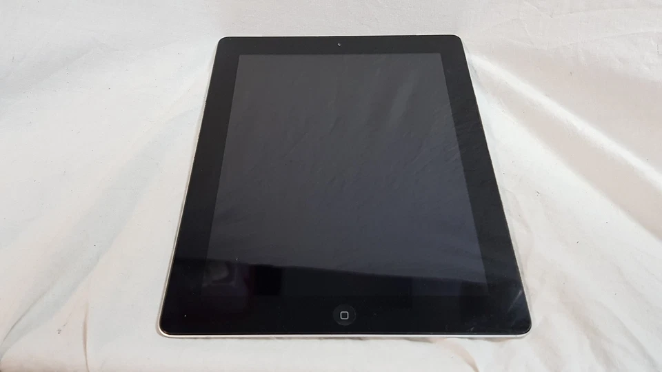 Apple A1396 iPad 2nd Gen A1396, Wi-Fi + 3g , 9.7", 16GB Black - Image 4 of 4
