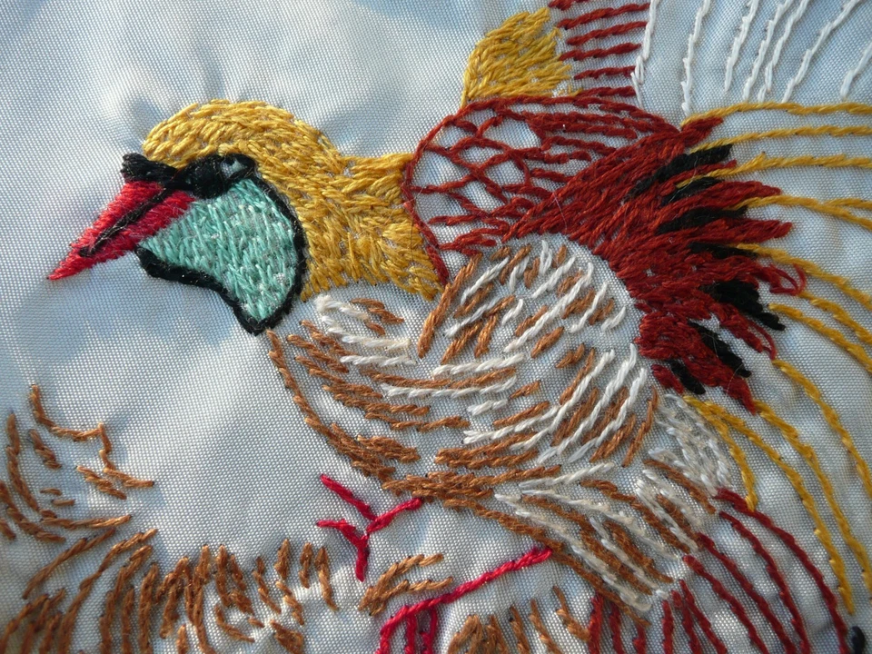 broderies en couleur faite main - Photo 3/4