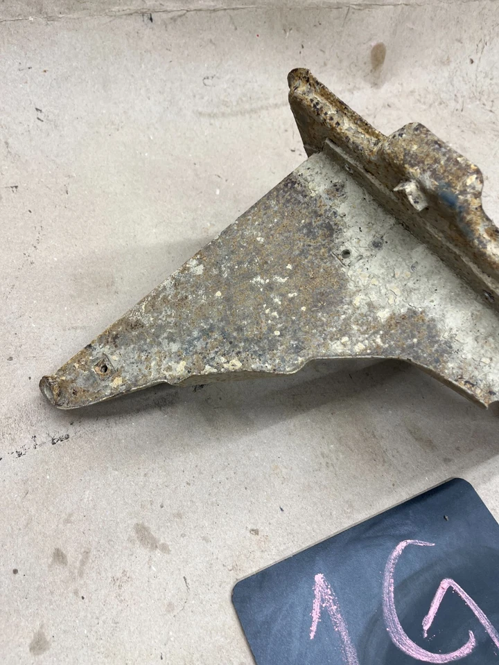 1981 82 84 85 1987 CHEVROLET GMC K5 K10 C10 б/у аккумулятор лоток держатель K30 C30 K20 - Изображение 2 из 4