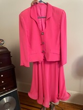 Vintage rose pink 2pc flouncy skirt suit - only worn once 