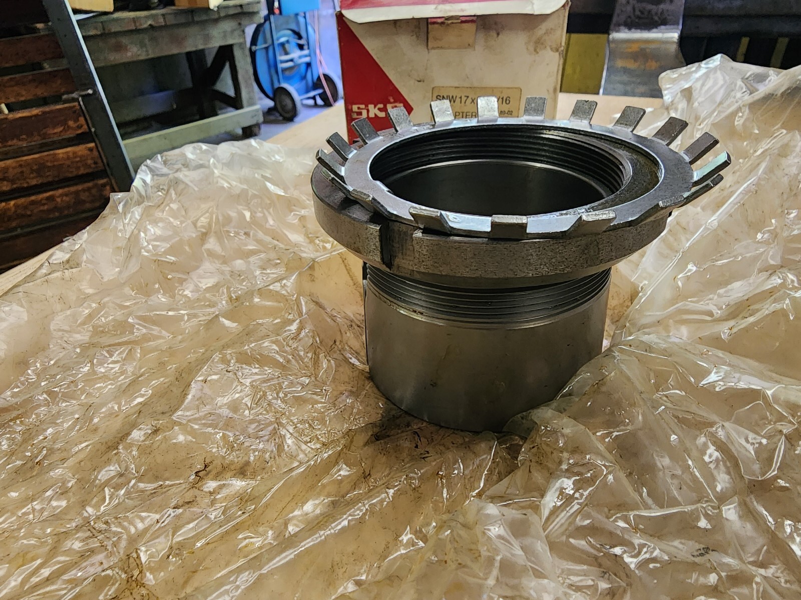 Collier De Serrage SKF SNW-17X2-15/16 - Neuf En Boîte, Pour Arbres De 17 Mm