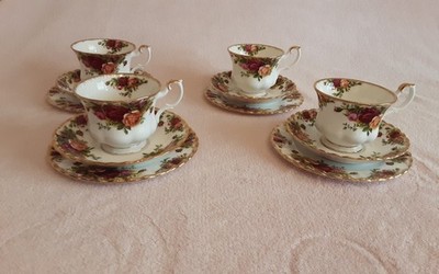 Royal Albert Old Country Roses Trio's x 4 - Tasse, Untertasse, Beilagenteller Lot 1