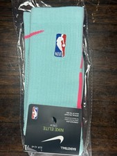 Nike Elite 2.0 Men  s Crew Size Large NBA Basketball Socks