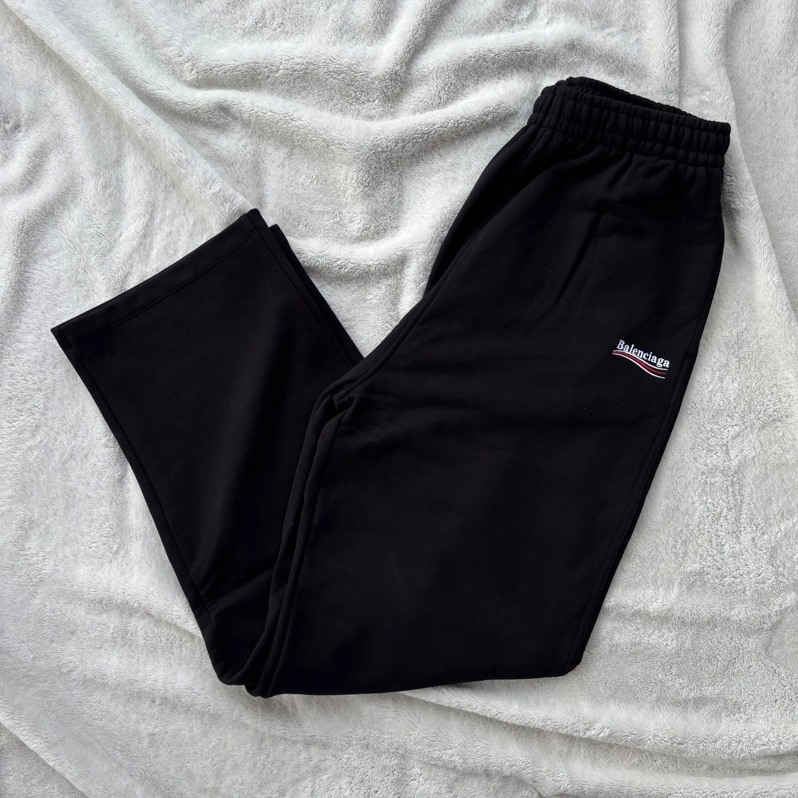 Balenciaga — Balenciaga Black Campaign Embroidered Logo Sweatpants - Sm - $1050 - Authentic