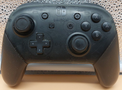 Nintendo Switch Pro Controller Original Schwarz Wireless #16.2 626 M12