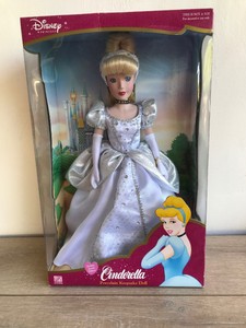 cinderella porcelain keepsake doll 2003
