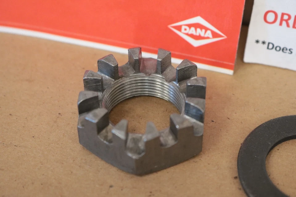 EJE EXTERIOR CASTILLO TUERCA ARANDELA Y PASADOR DODGE RAM 1500 DANA 44 94-01 SPICER Foto 3 de 4