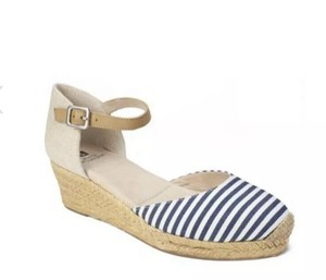 white mountain mamba espadrilles