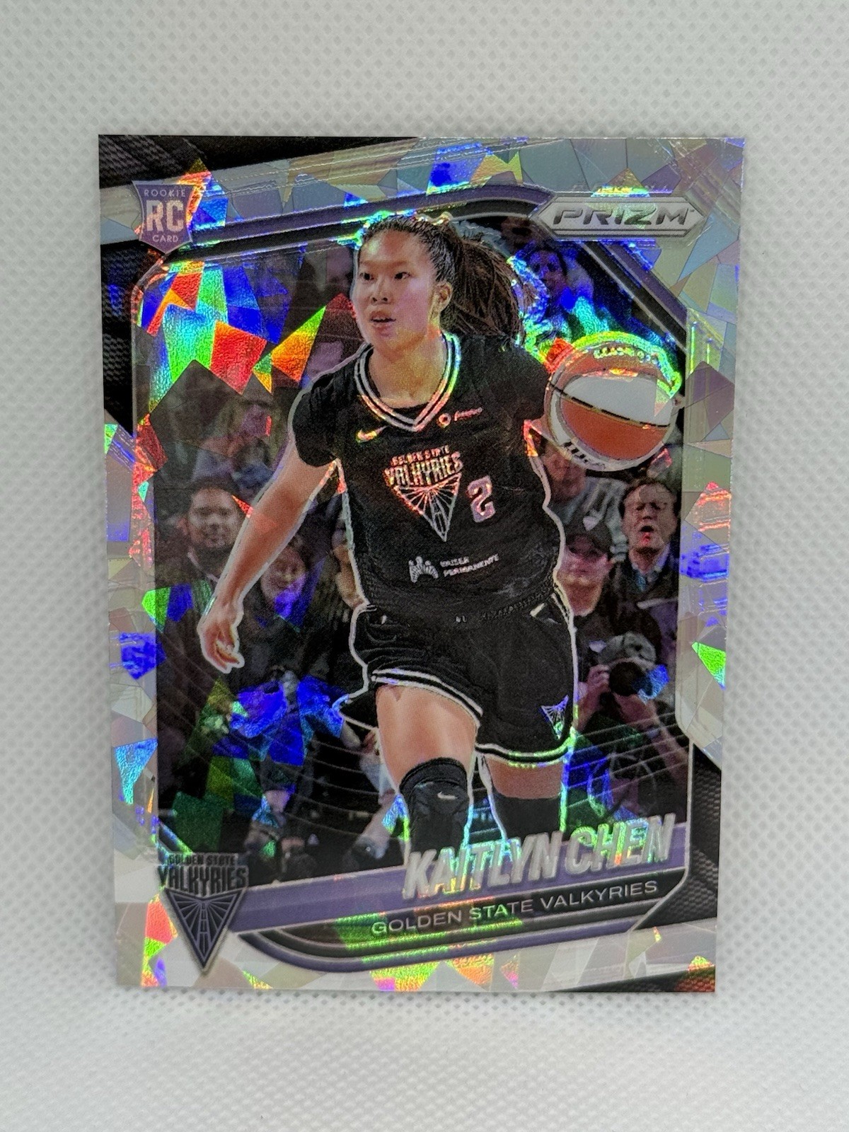 2025 Panini WNBA Prizm - Kaitlyn Chen #100 Rookie Cracked Ice RC Valkyries
