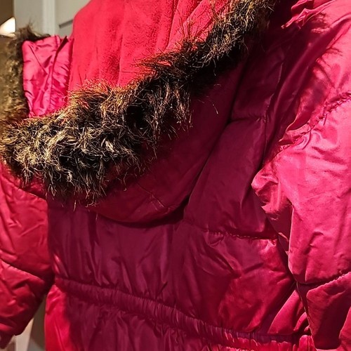 Baby gap hot pink Puffer coat with fur trimmed hood size 5T - Picture 6 of 6