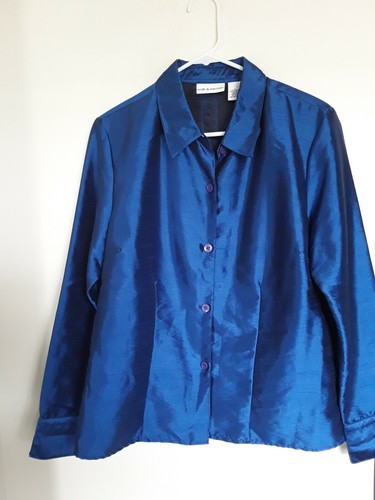CROFT \u0026 BARROW Blue Shiny Long Sleeve 
