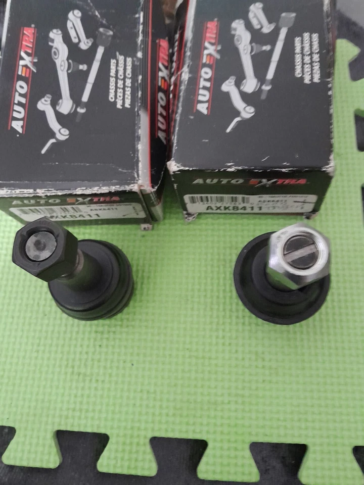 AUTO EXTRA PAIR LOWER BALL JOINTS - Image 2 of 4