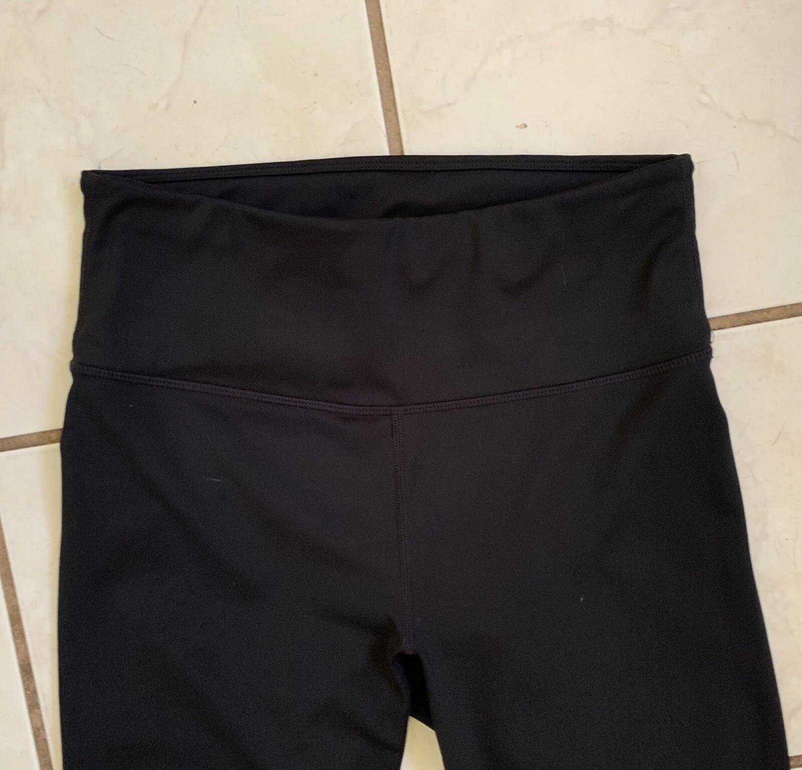 fabletics classic! high rise crop leggings