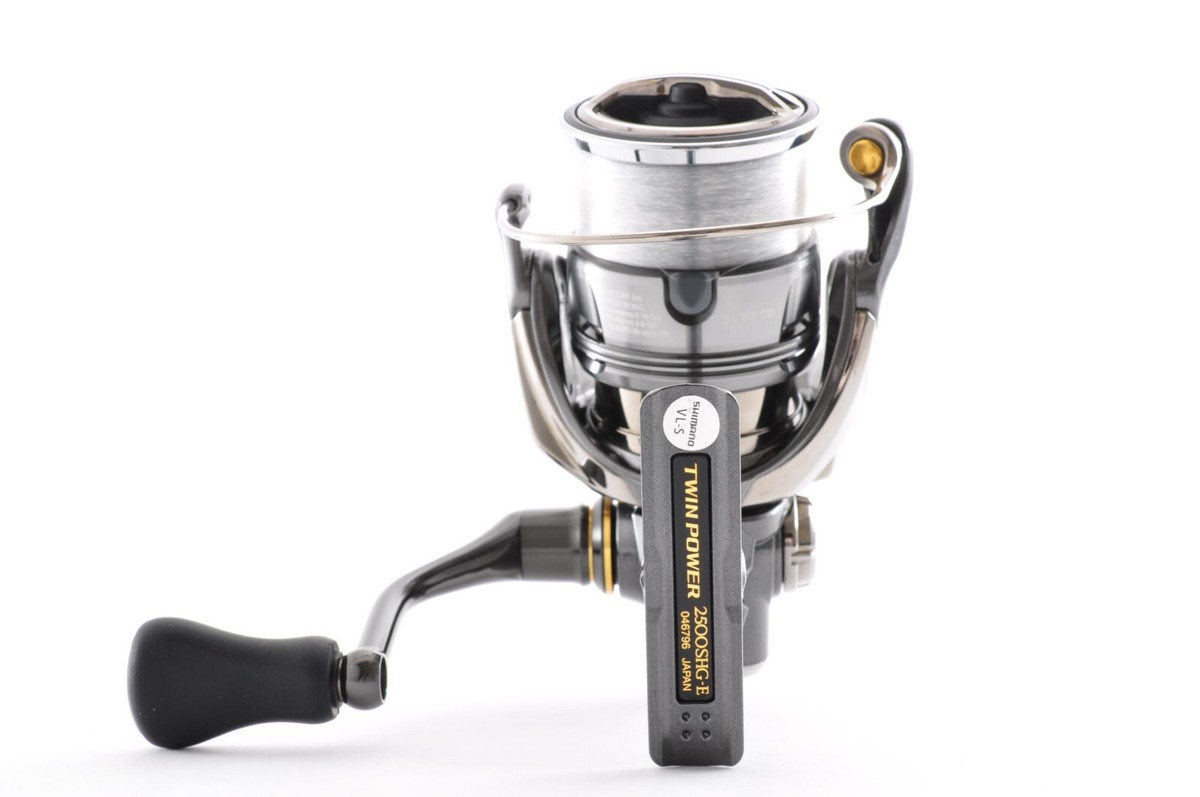 Shimano 24 Twin Power 2500SHG Near Mint Fishing Spinning