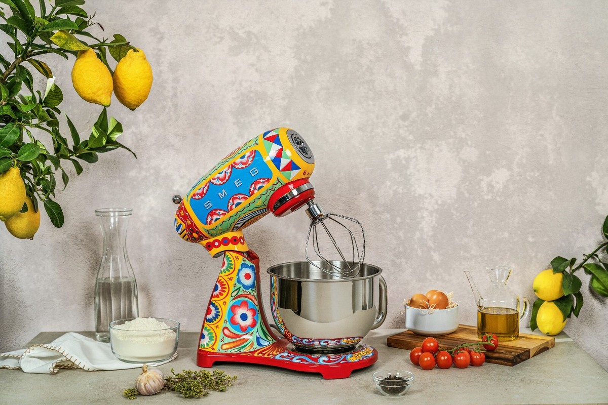 海外直輸入品！希少商品！Smeg Dolce & Gabbana 電気ケトル DOLCE&GABBANA × SMEG Electric Kettle Ultra Rare Limited Edition
