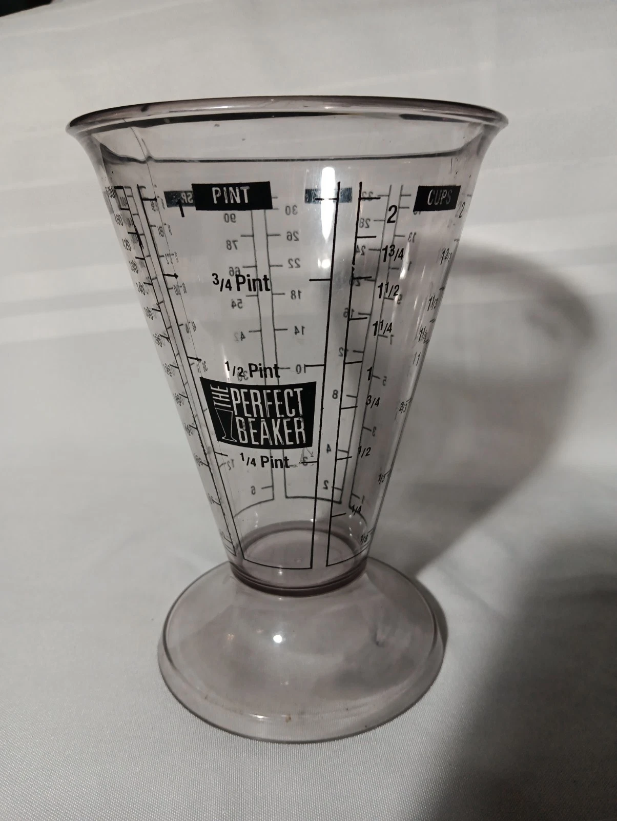The Perfect Beaker - Clear Plastic Measuring 2 Cup Pint Ounces mL - Germany
Opens in a new window or