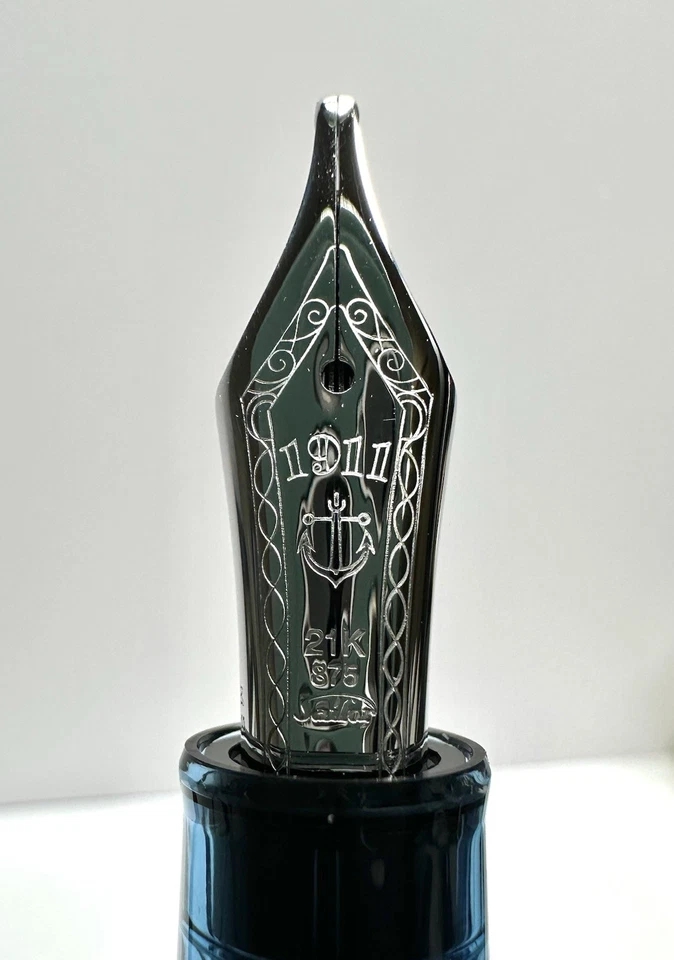 Pluma Estilográfica Grande Sailor 1911 4am con Borde de Rutenio y Música 21K Nuevo en Caja Foto 3 de 4