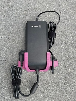 Wandhalterung für Bosch 4A E-Bike Ladegerät BCS220 - sichere Aufbewahrungshalterung