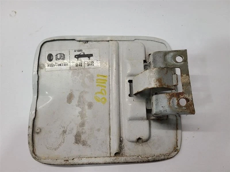 Porta de enchimento de combustível Ford Ranger 1998-2005 branca - Imagem 4 de 4