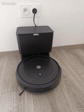 iRobot Roomba Combo Essential Robot Vacuum Mop - Model Y054020 - Tested & Clean