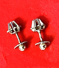 boucles d oreilles or blanc 18 carats et diamant