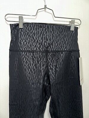 新品 サイズ8 ルルレモン レギンス Align HR Pant 28 - レッグウェア 新品 サイズ8 ルルレモン レギンス Align HR Pant 28 - レッグウェア