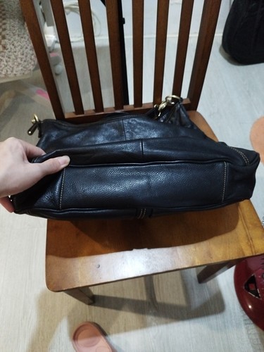 Maxx New York Leather Bag - Picture 6 of 7