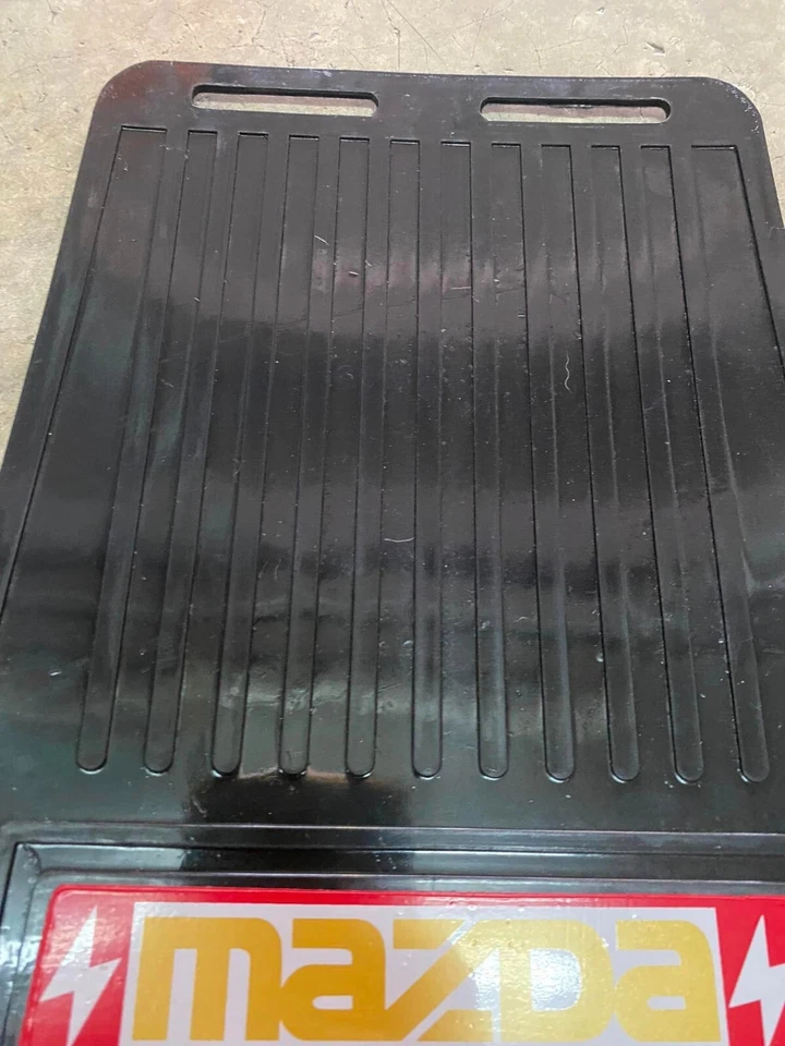 MUD FLAPS MAZDA TRUCK PICKUP 800 1000 1200 1300 1500 1600 1800 Foto 3 de 4