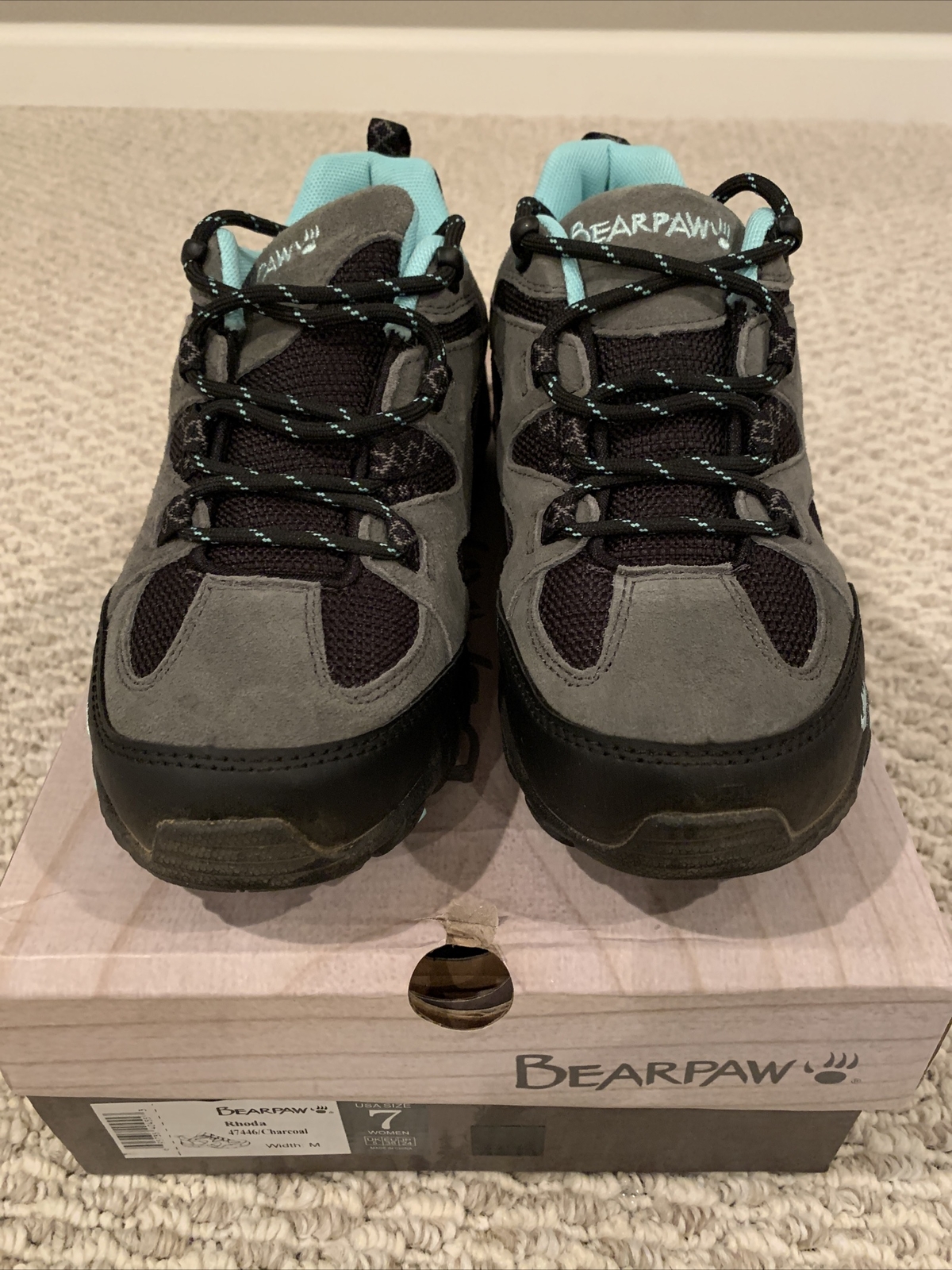 Bearpaw Womens 7 Rhoda Hiking Shoe Gray 