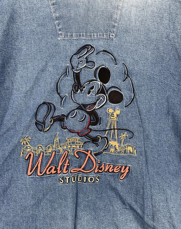 Camisa vaquera vintage de manga larga con botones de Disney Mickey XL bordada por Walt Foto 2 de 4