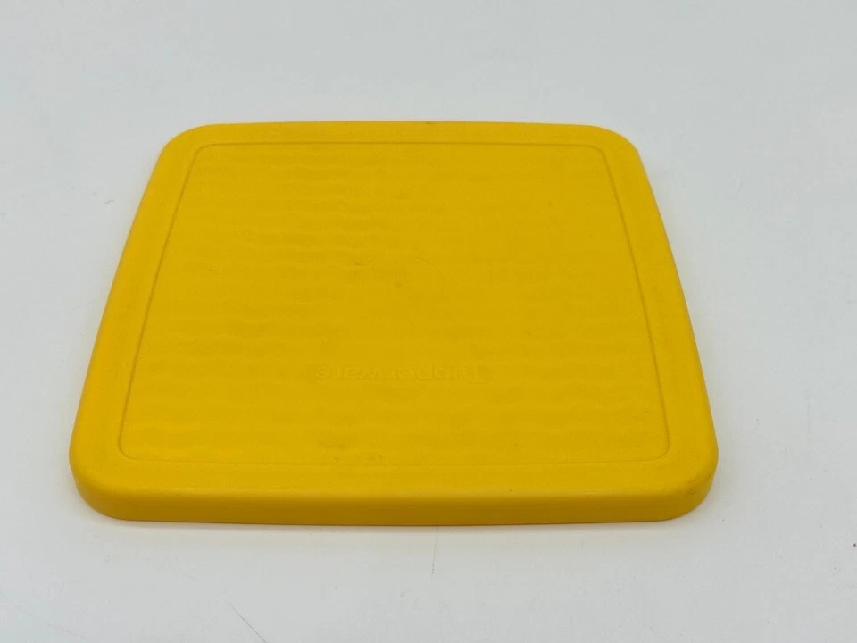 Yellow Tupperware 5.5" Replacement Lid 3993 FOR Fridge Smart 4-1/3c 1.0L 3994 - Image 4 of 4