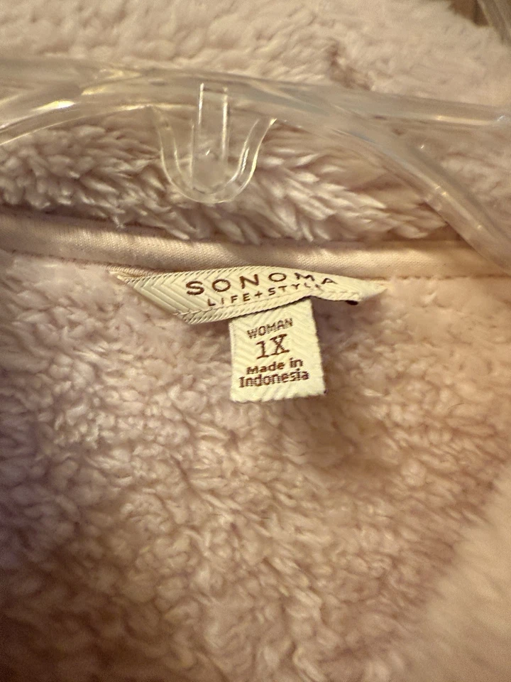 Women’s PLUSH Pink Full Zip Hoodie Size 1x - Image 3 of 3