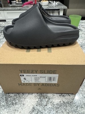 Adidas Yeezy Slide Black Size 5 BNIB