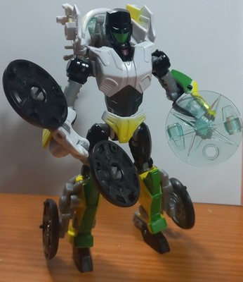 Transformers legacy evolution toxitron g2 universe laser cycle
