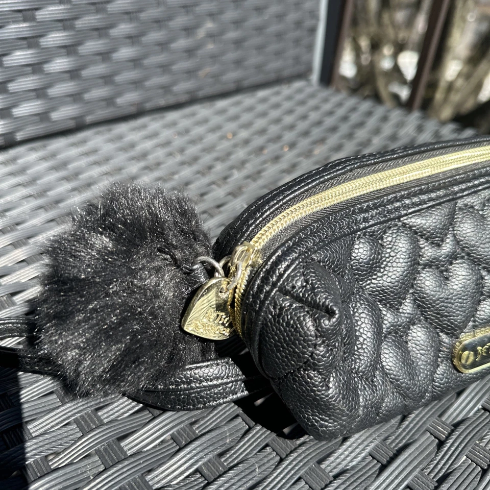 Betsey Johnson Bolso Maquillaje Corazón Cuero Sintético Negro Foto 3 de 4