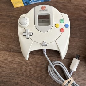 SEGA Dreamcast Launch Edition Home Console - White Box Console Controller Cables