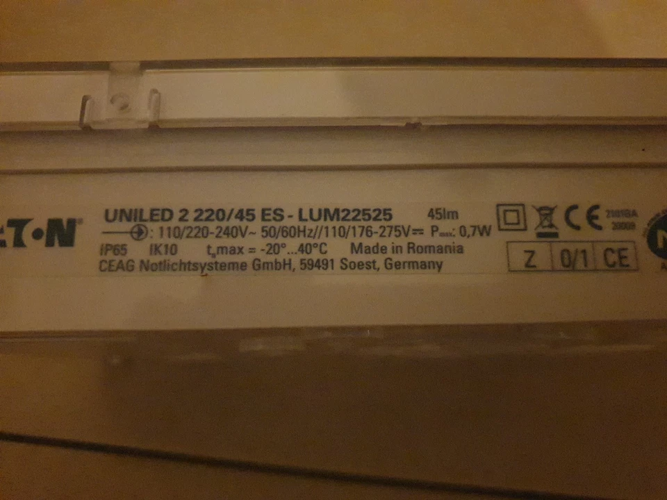 Blocs de secours BAES Eaton Luminox  Uniled 2-220V-45LM- LUM22525 - Photo 3/3