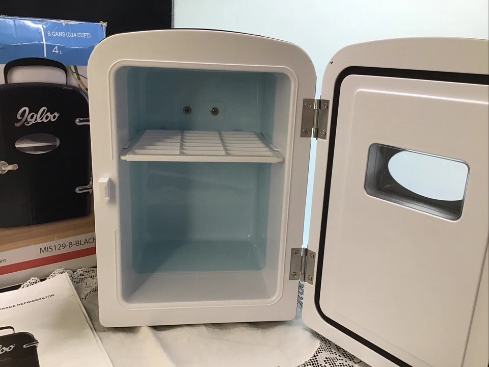 Igloo Mini Fridge Beverage Refrigerator Home or Auto Blk Holds 6 Cans Retro - Image 3 of 4