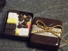Dollhouse Miniature Reutter Chocolate Candy Box 1:12 scale E91 Dollys Gallery