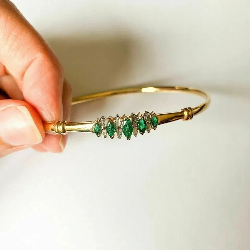 Juego de joyas de mujer esmeralda verde simulada marquesa de 3,00 quilates enchapado en oro amarillo de 14 quilates Foto 2 de 4