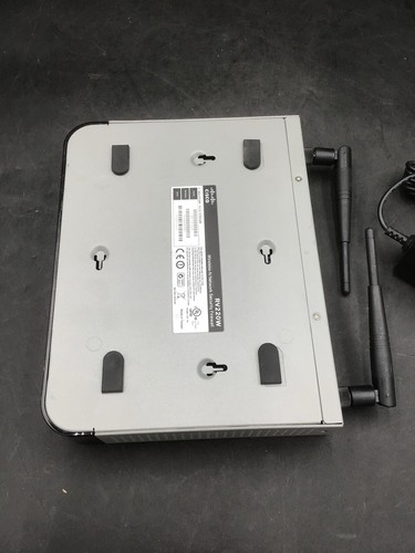 Cisco RV220W Wired/Wireless 4 Port Ethernet Switch Network Security Firewall - Picture 5 of 7