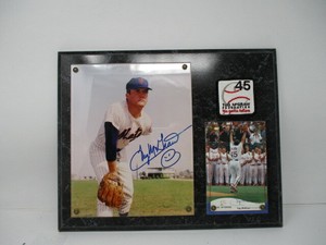 Tug-McGraw-Autographed-Plaque-w-Foundation-Card-Phillies-Mets