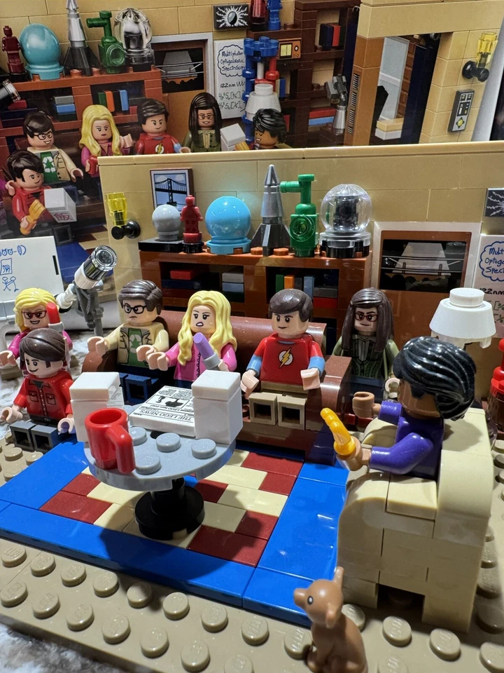 LEGO IDEAS 21302 - THE BIG BANG THEORY - RETIRED SET - Read Description Foto 4 de 4